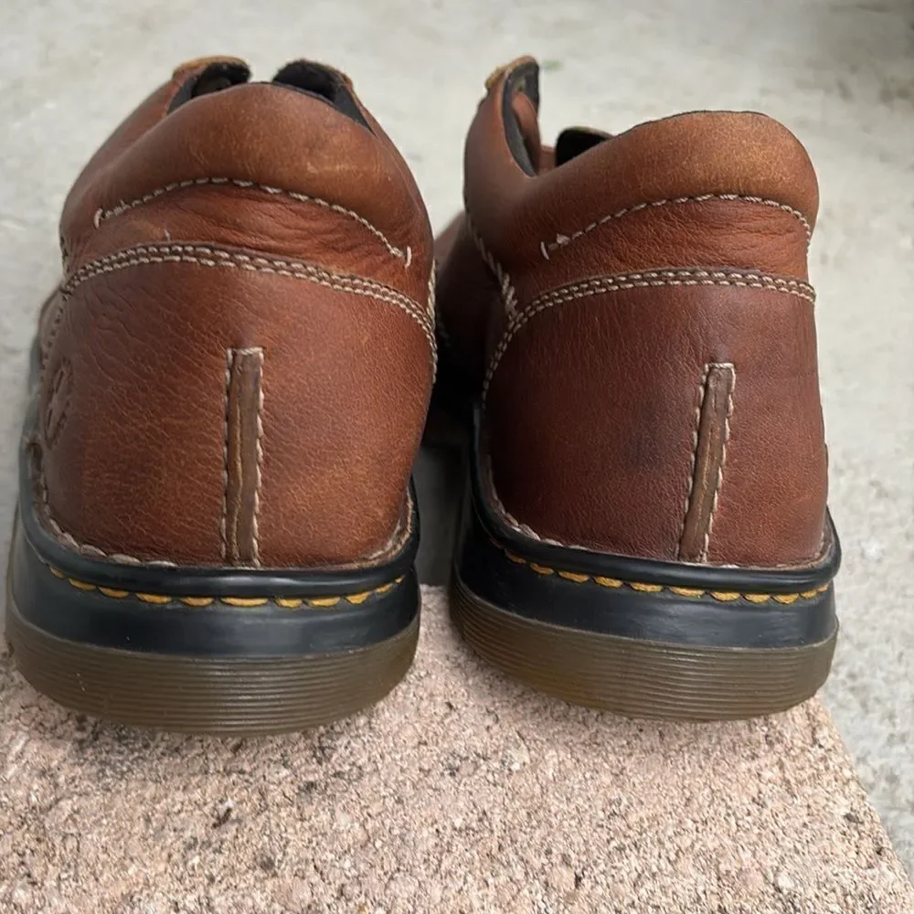 Dr Martens Leather lace ups